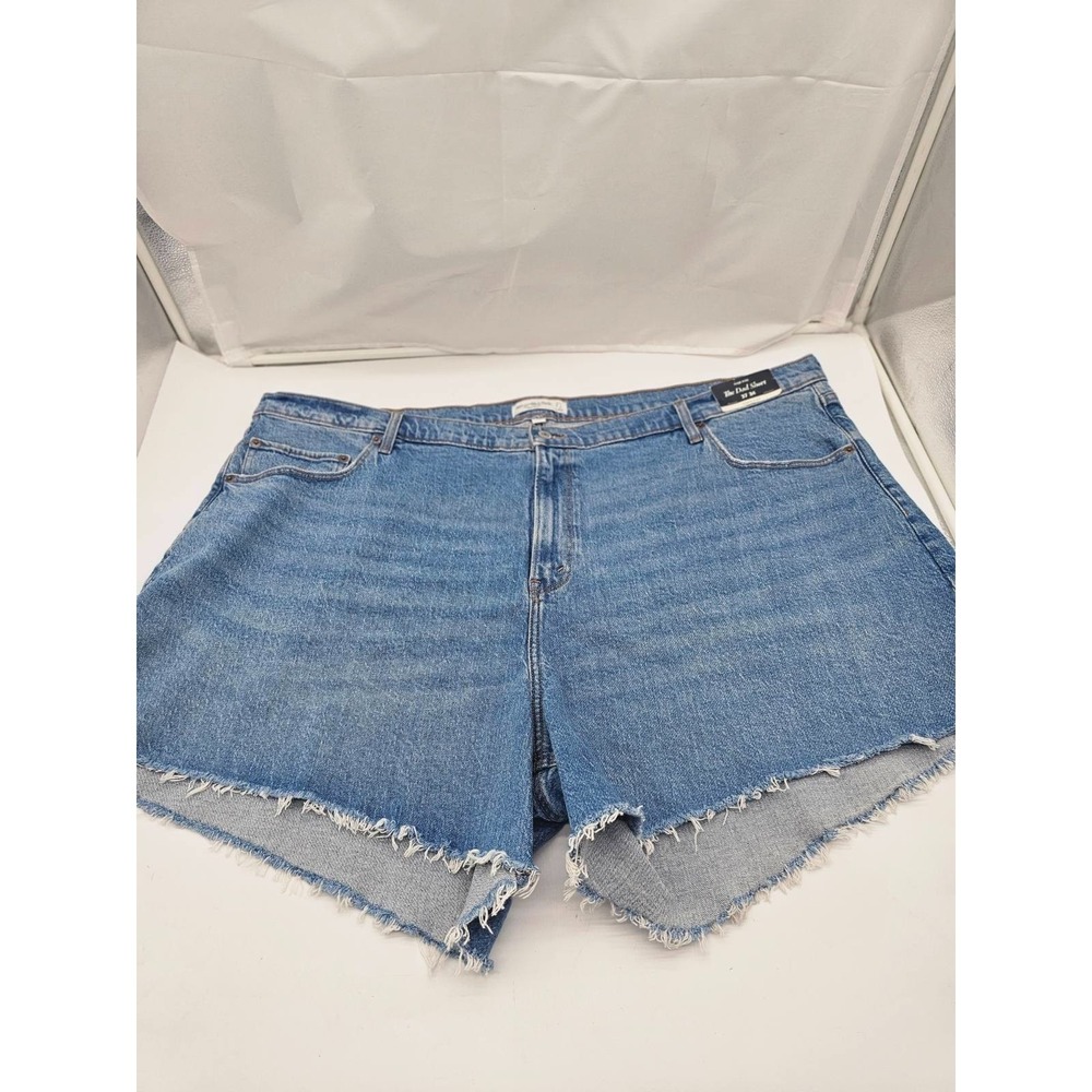 Abercrombie & Fitch Women's Short NWT The Dad Short Curbe Love Sz 37/24
